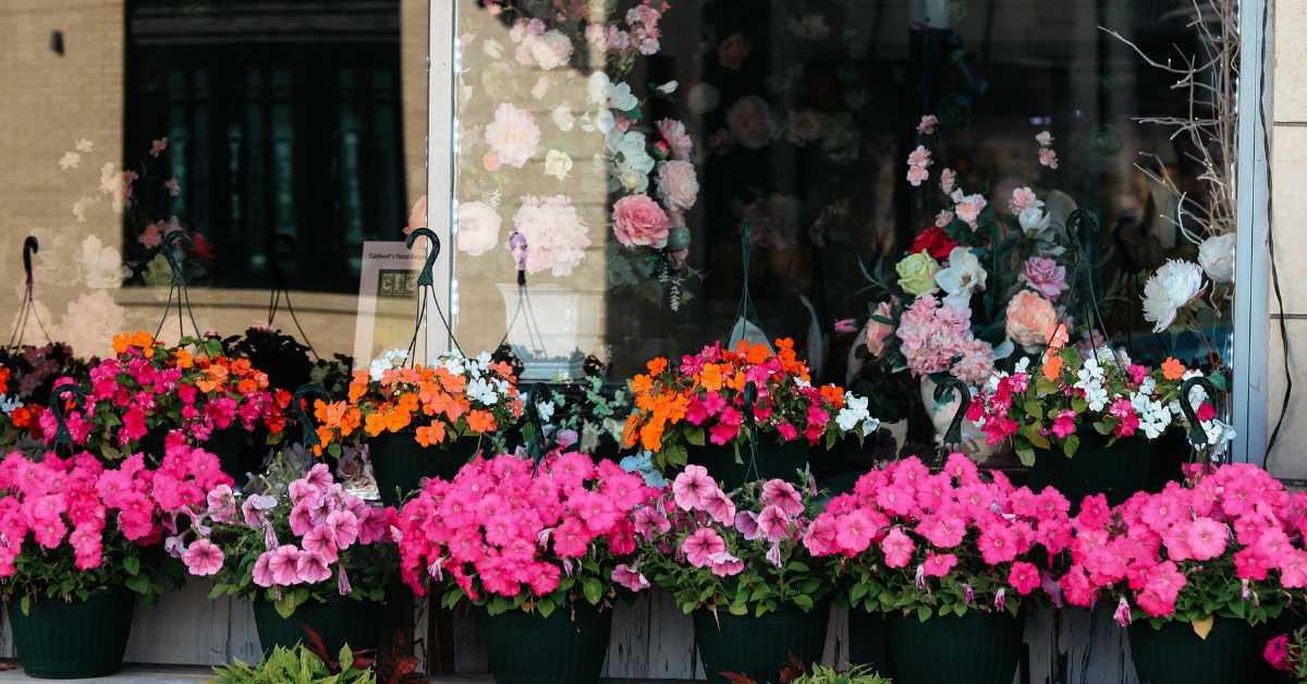 Balcony flower pots